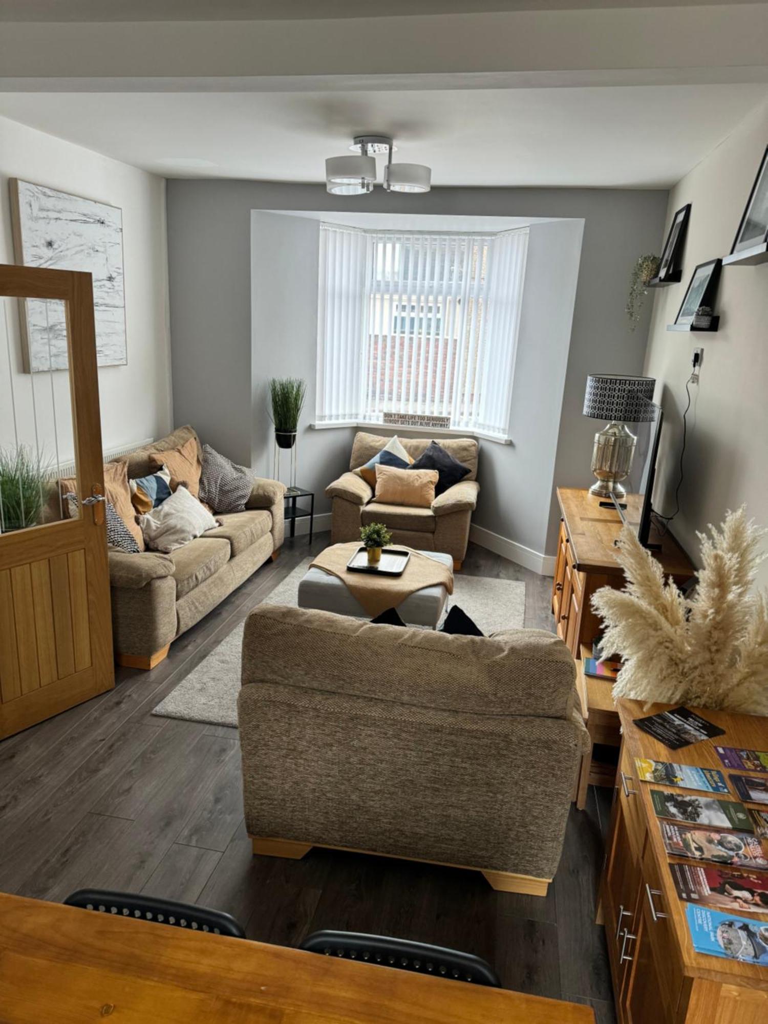 Modern, Spacious And Central Location Aberdare Exteriér fotografie