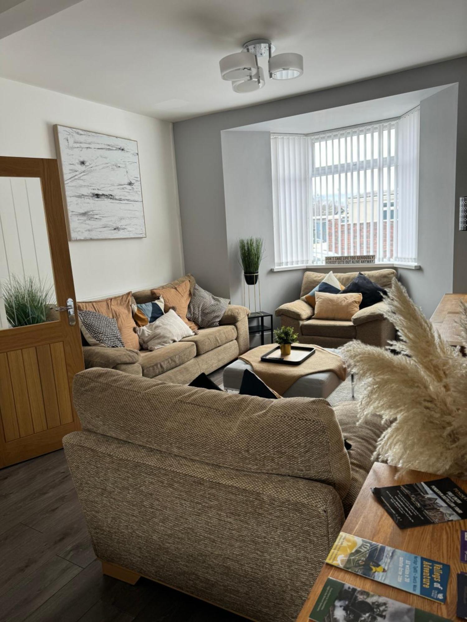 Modern, Spacious And Central Location Aberdare Exteriér fotografie