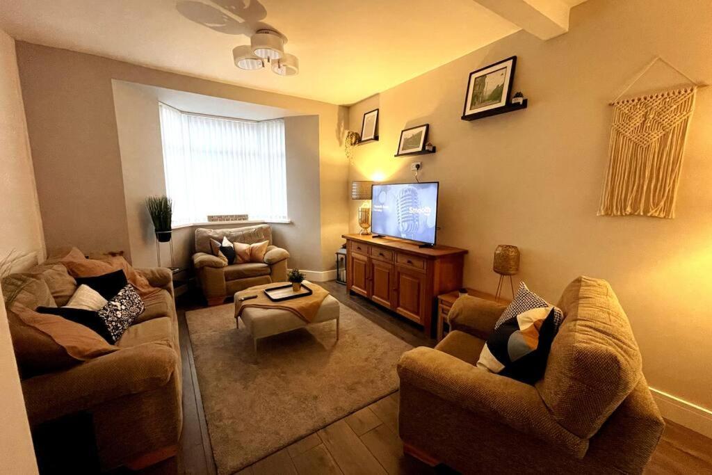 Modern, Spacious And Central Location Aberdare Exteriér fotografie