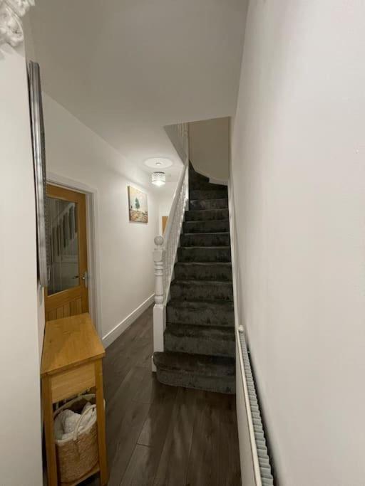 Modern, Spacious And Central Location Aberdare Exteriér fotografie