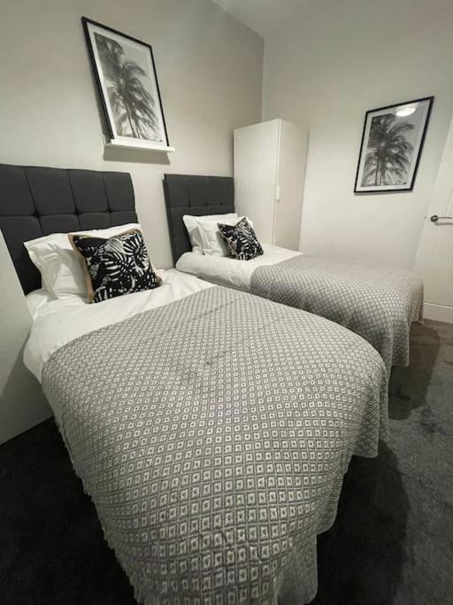 Modern, Spacious And Central Location Aberdare Exteriér fotografie